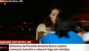 Repórter é agredida durante transmissão ao vivo em presídio