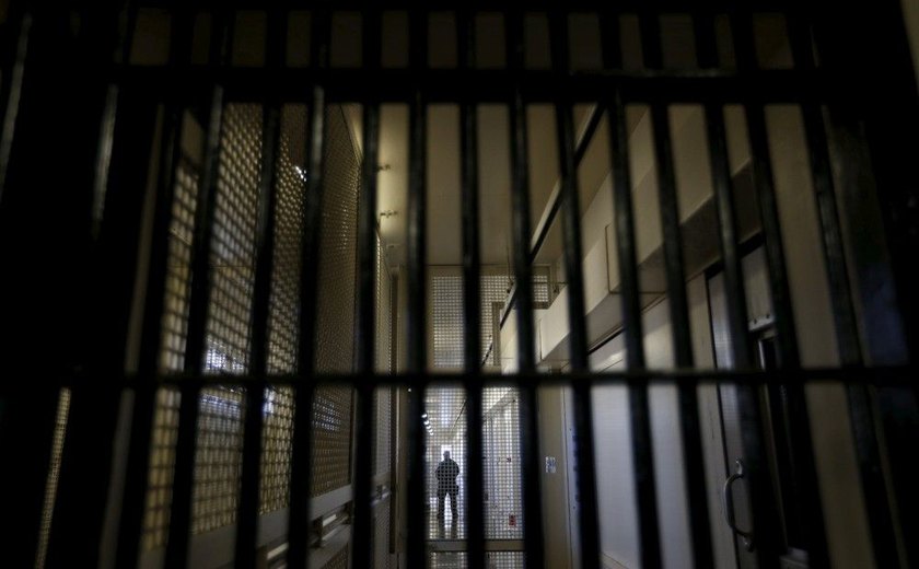 Califórnia proíbe prisões e centros de detenção privados para migrantes