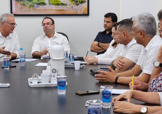 Senador garante apoio às demandas de Arapiraca