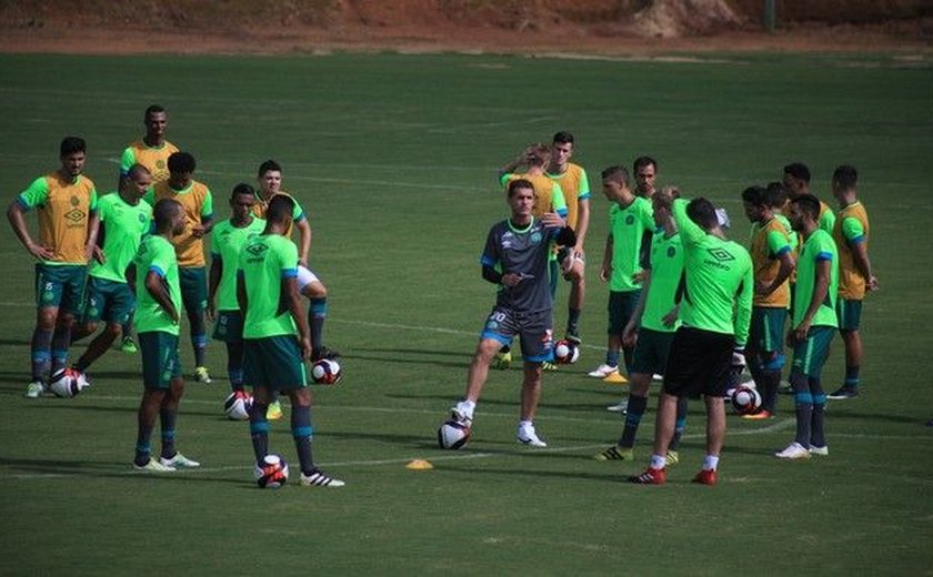 Mancini tem esboço da Chapecoense para jogar contra o Palmeiras