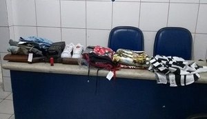 PM apreende espingarda com indivíduos após roubo a estabelecimento em Maceió