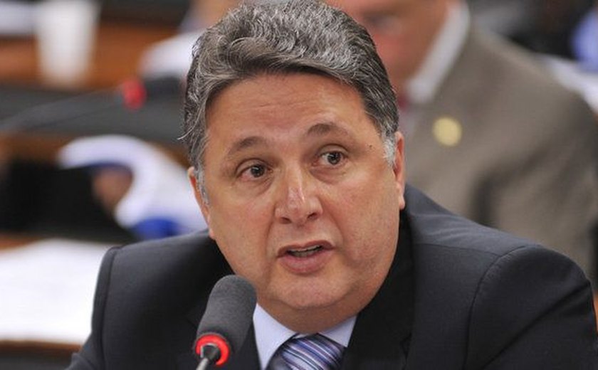 TSE revoga prisão domiciliar do ex-governador do RJ Anthony Garotinho
