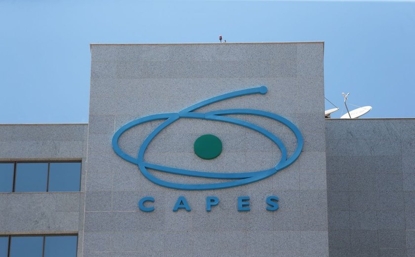 Capes aprova Residência Pedagógica e concede 270 bolsas para licenciatura