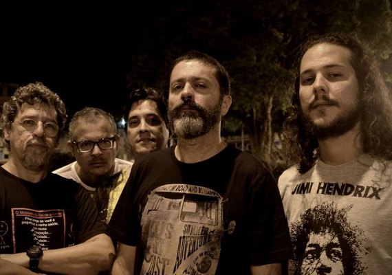Alma de Borracha realiza show nesta sexta-feira no Blackout Pub