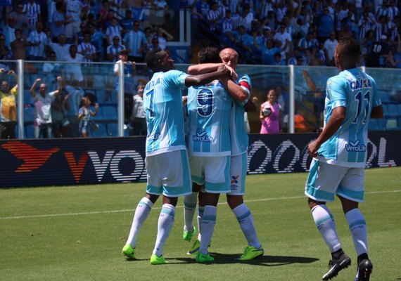 Avaí vence o Sport na Ilha do Retiro e sai da zona de rebaixamento