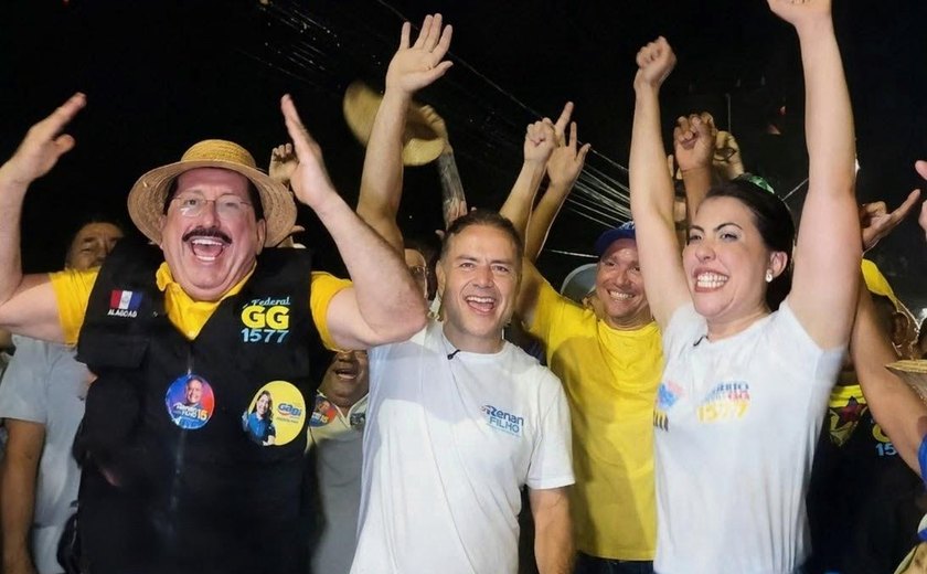 Impulsionado por pesquisas internas do MDB, ex-prefeito arrasta multidão no 3º maior colégio eleitoral de AL ao lado de Renan Filho e Gabi Gonçalves