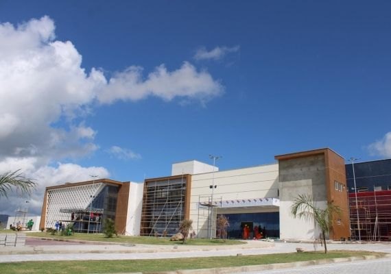 Hospital Regional da Mata será entregue para atendimento geral, afirma Renan Filho