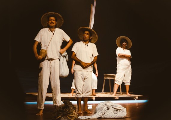 Espetáculo teatral revive aventura dos jangadeiros alagoanos em Maceió