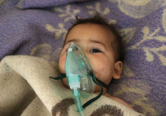 Jornal diz que EUA estudam resposta militar a ataque químico na Síria