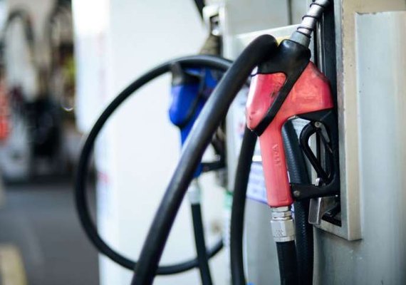 “Teremos mais estados com a gasolina passando de R$ 8”, diz dirigente petroleiro