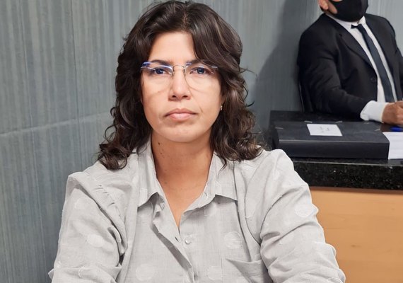Médica divide espaços  na Câmara de Arapiraca