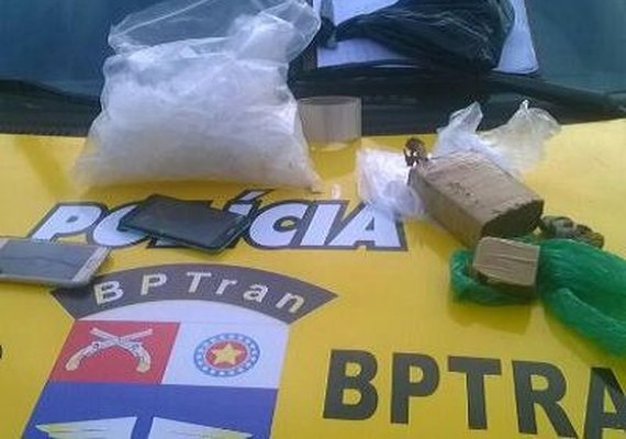 BPTran apreende dois adolescentes por tráfico de drogas no Vergel do Lago