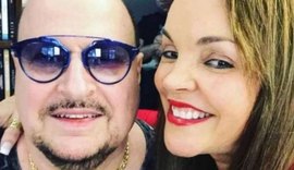Viúva de Paulinho, do Roupa Nova, vive dificuldade e vira ambulante para sobreviver