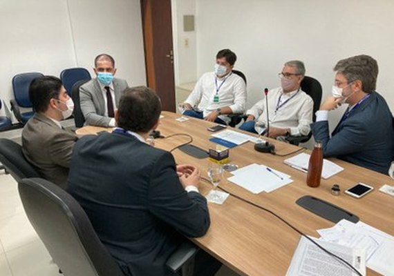 Projeto executivo para afixação de placas de balneabilidade em praias de Alagoas é discutido