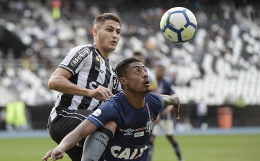 Botafogo tem gol anulado no fim e partida contra o Santos termina em empate