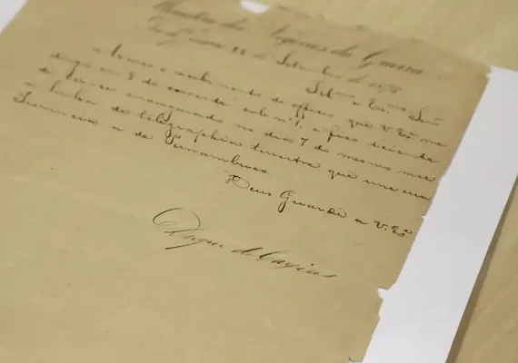 Venda ilegal de documentos históricos preocupa Arquivo Nacional