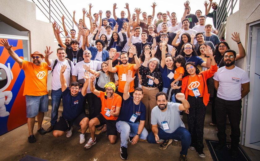 Em 48 horas, estudantes criam soluções com IA para conectar empresas e profissionais