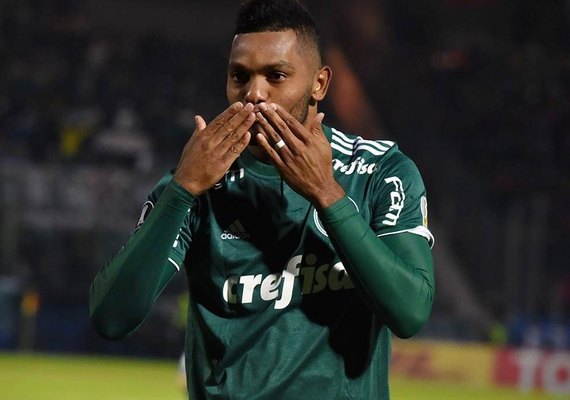 Felipão vence a primeira e Palmeiras leva vantagem no Paraguai