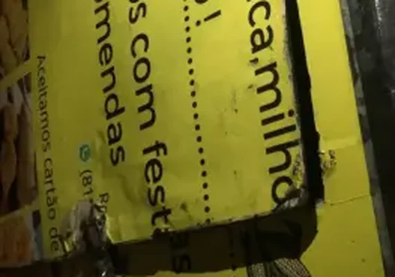 Casal bolsonarista comete crime de racismo e destrói carrinho de ambulantes na Ponta Verde