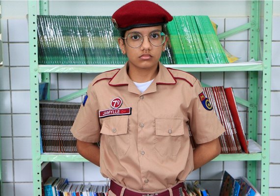 Aluna do Colégio Tiradentes vence o maior concurso de literatura infantil do Brasil