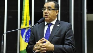 Deputado presidiário sofre AVC e é internado em Brasília