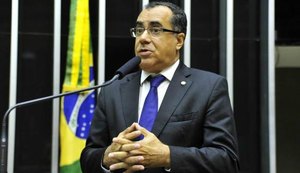 Deputado presidiário sofre AVC e é internado em Brasília