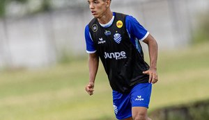 Lateral Gustavo projeta reta final da Série D pelo CSA
