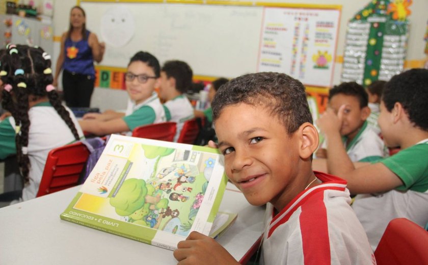 Arapiraca divulga calendário de matrícula e rematrícula nas escolas municipais