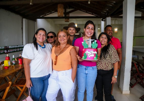 Em viagem ao Sertão Alagoano, Gabi Gonçalves visita a população de Água Branca e Pão de Açúcar
