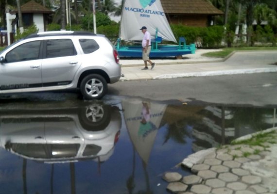 Prefeitura de Maceió emite seis autos de infração para a Casal em dois dias