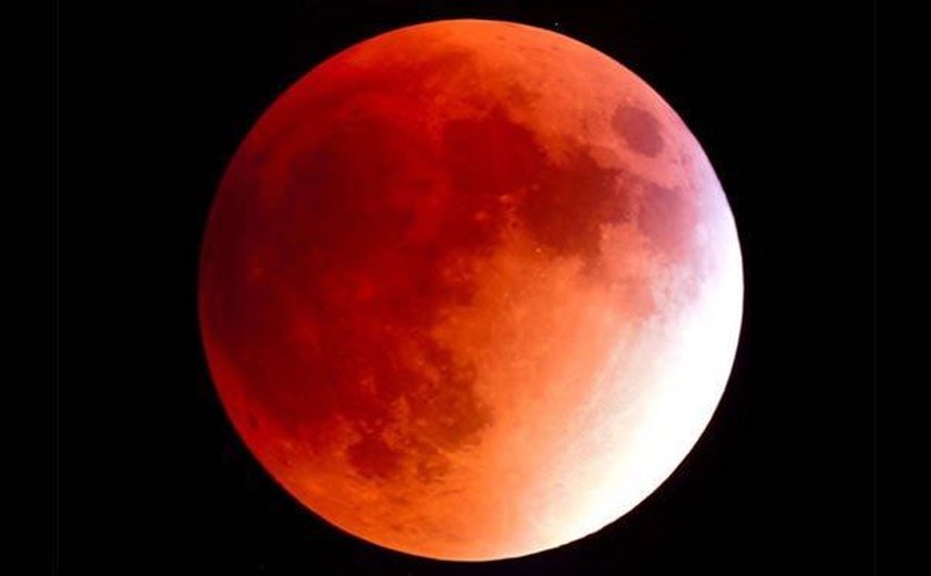 Eclipse lunar será observado e comentado na Usina Ciência da Ufal