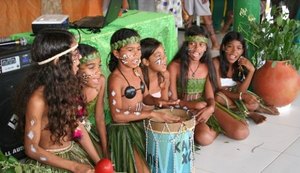 Índios Kariri-Xocó usam projeto educacional para preservar sua história e cultura