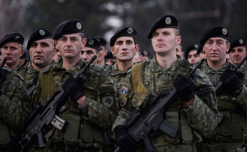 Kosovo anuncia criação de Exército e aumenta tensão com a Sérvia