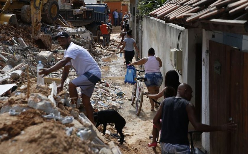 Famílias desalojadas em Niterói receberão novas moradias