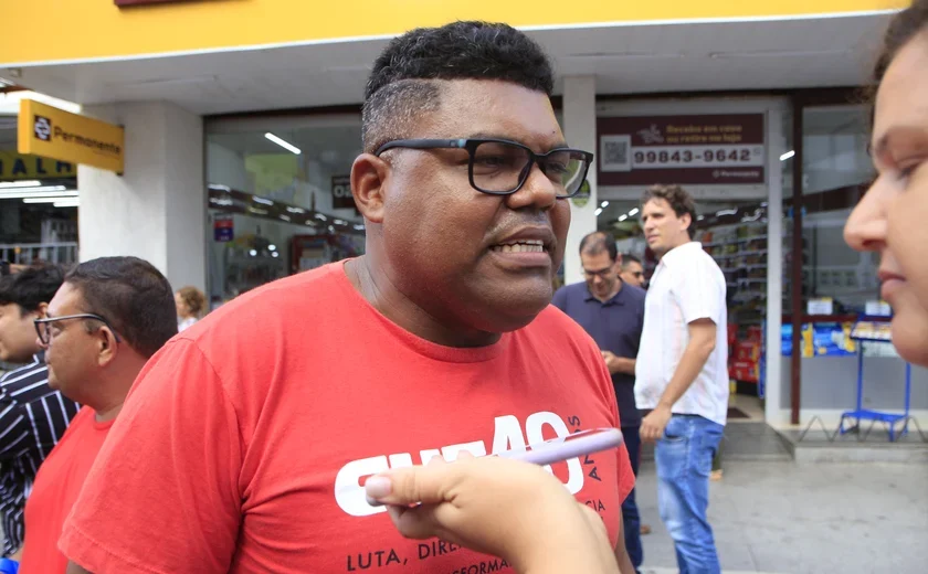 Centrais sindicais vão às ruas pela PEC 6X1