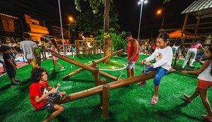 Moradores do Clima Bom comemoram inauguração da Praça José Elias