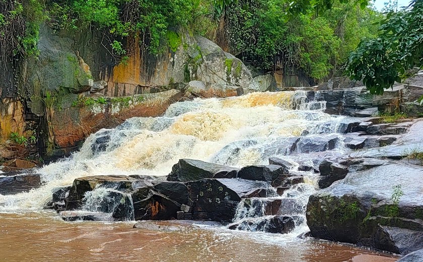 Cachoeira da Escadinha é uma das atrações de Mar Vermelho