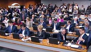 CCJ aprova diretas se Presidência vagar até 1 ano antes do fim do mandato