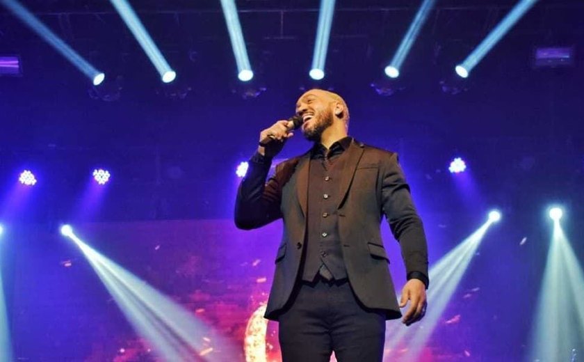 Aos 52, cantor acumula fortuna estimada em R$ 80 milhões e vive em mansão no Rio de Janeiro