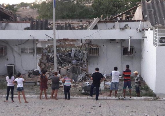 Bandidos destroem agência bancária no Sertão de Alagoas