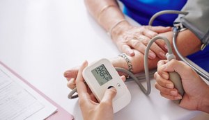 Hipertensão arterial: conheça as causas e como prevenir a doença