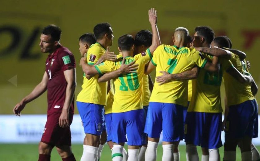 Firmino marca e Seleção Brasileira derrota Venezuela