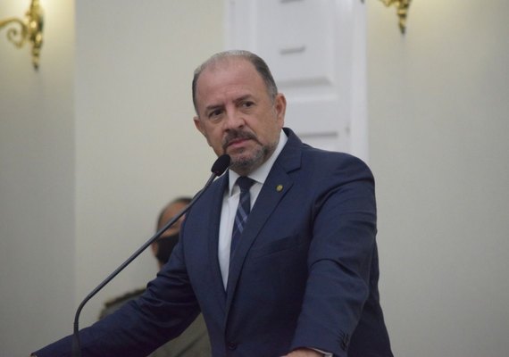 Antonio Albuquerque retorna ao comando do PTB em Alagoas