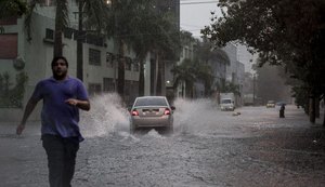 Parte de São Paulo entra em estado de atenção para alagamentos