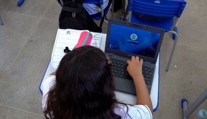 Acesso à internet em escolas da rede pública de Alagoas chega a 97,1% em 2025