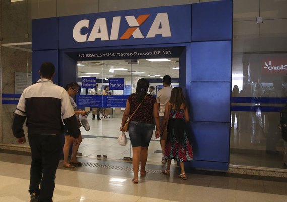 Caixa libera abono salarial para nascidos em maio e junho