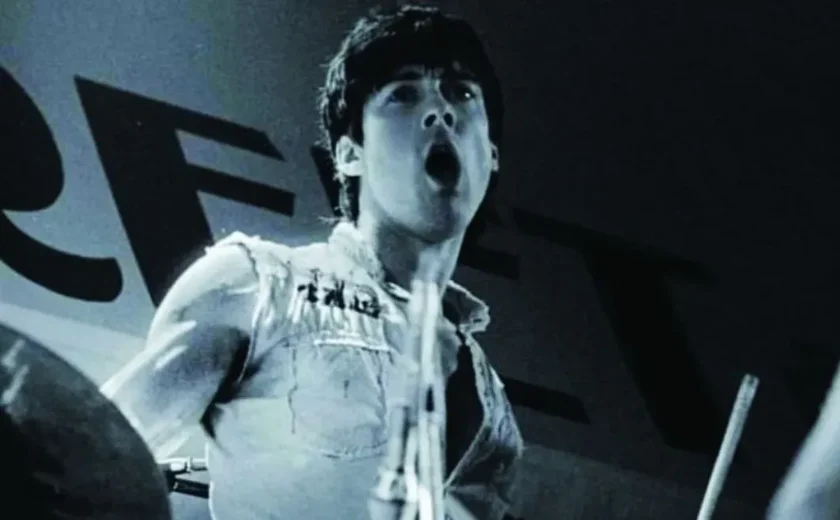 Morre Rob Hirst, baterista do Midnight Oil, aos 70 anos