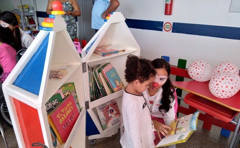 Projeto Sorriso de Plantão recebe doações de livros para seus novos “Foguetes de Leitura”