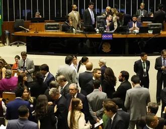 Câmara dos Deputados aprova projeto que dificulta abortos legais em crianças