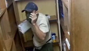 Polícia divulga imagens de suspeito de furto em supermercado de Cruz das Almas